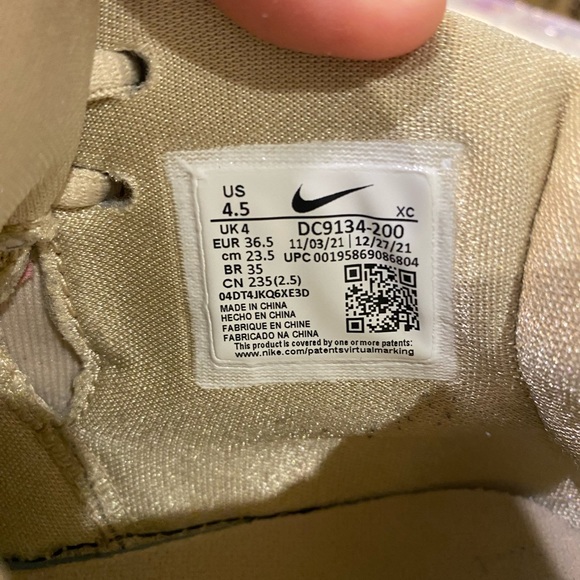 Nike Kyrie Infinity Youth (Mother Nature & Father Time) Basketball Shoes - Picture 4 of 5